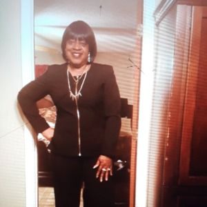 Meet your Posher, Charmine